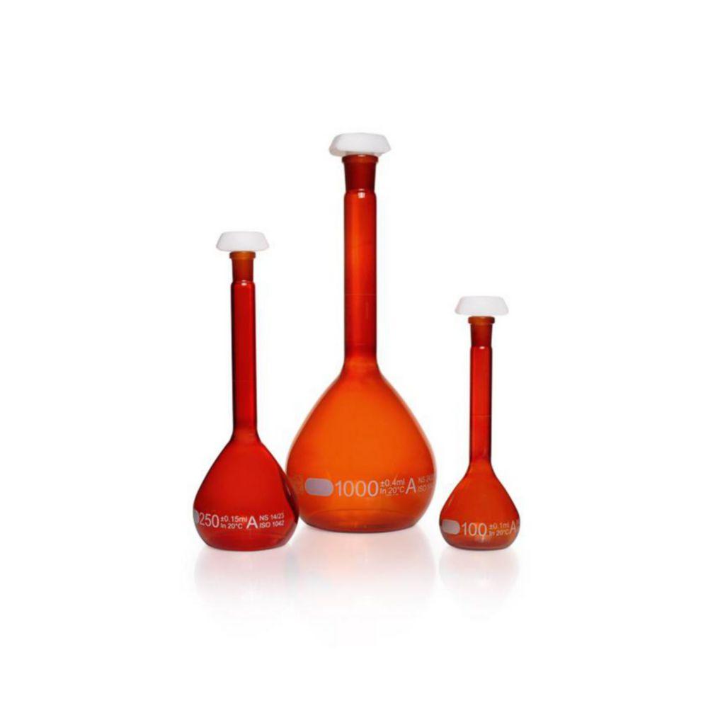 DWK Duran Volumetric Flask 200 ml, Amber Coloured Class A, White Graduation, Individual Certificate, Polyethylene Stopper, NS 14/23