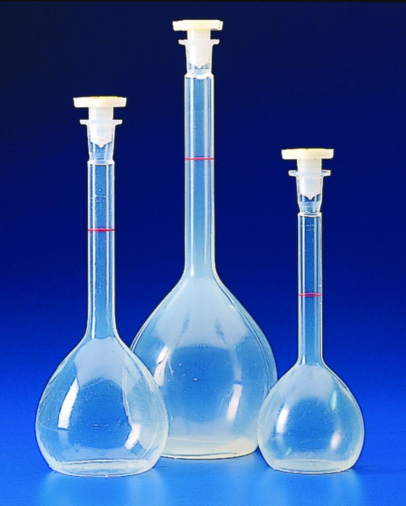 Kartell Volumetric Flask 550 mL NS 19/26 PMP/TPX Autoclavable with Stopper
